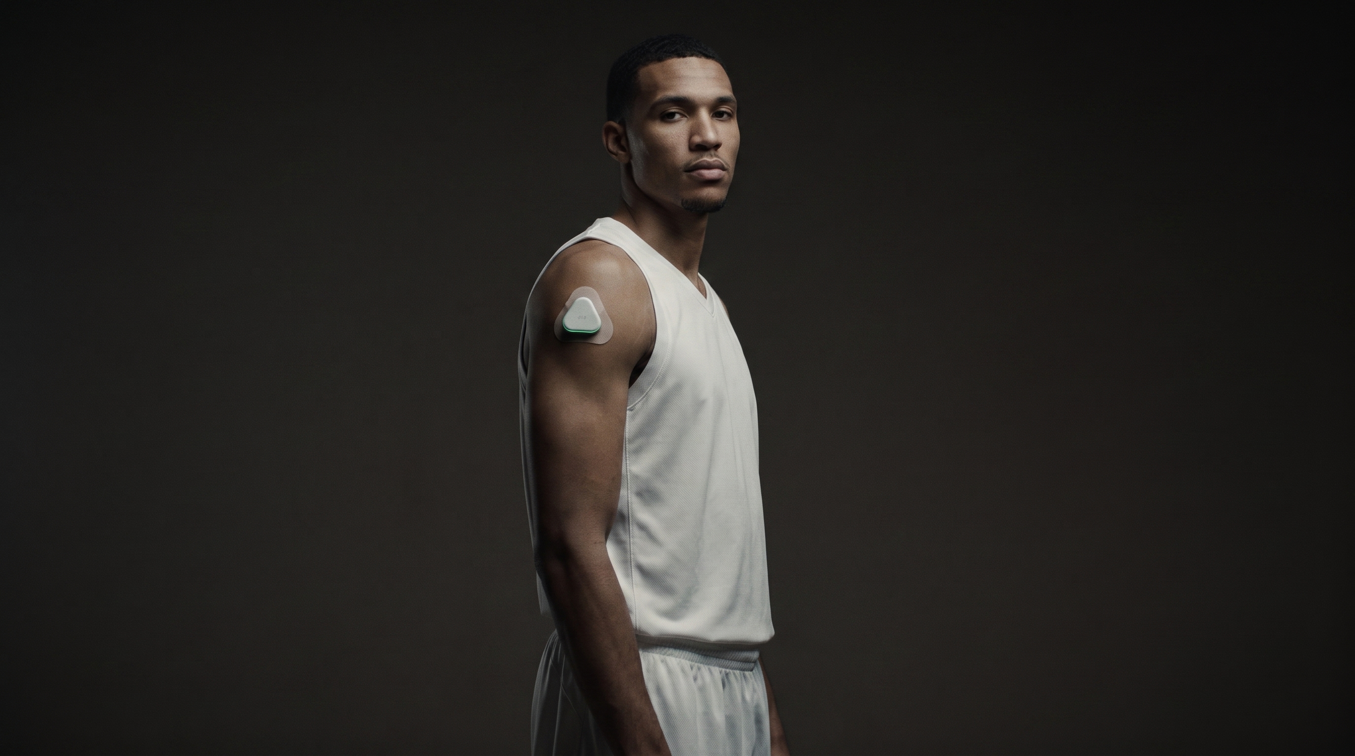 Basketball athlete with a dia node on his shoulder